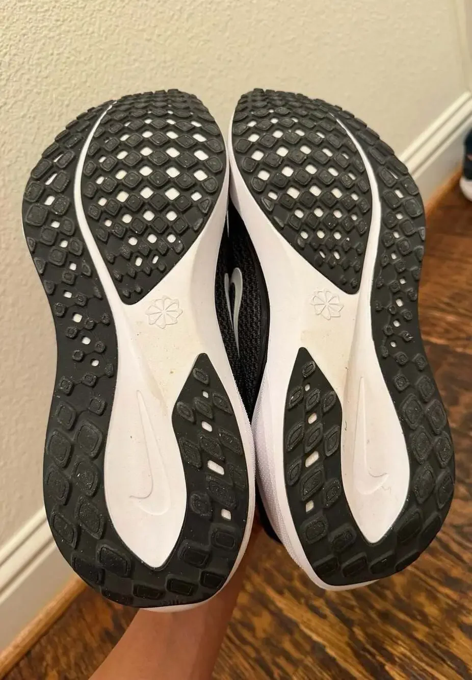 Nike Pegasus 40 Men's Running Shoes Black/White Size 14 (Style FD2722-002)